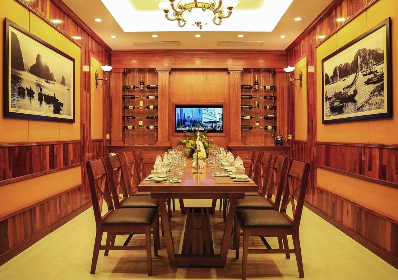 Halong Palace Hotel Ha Long Exterior photo