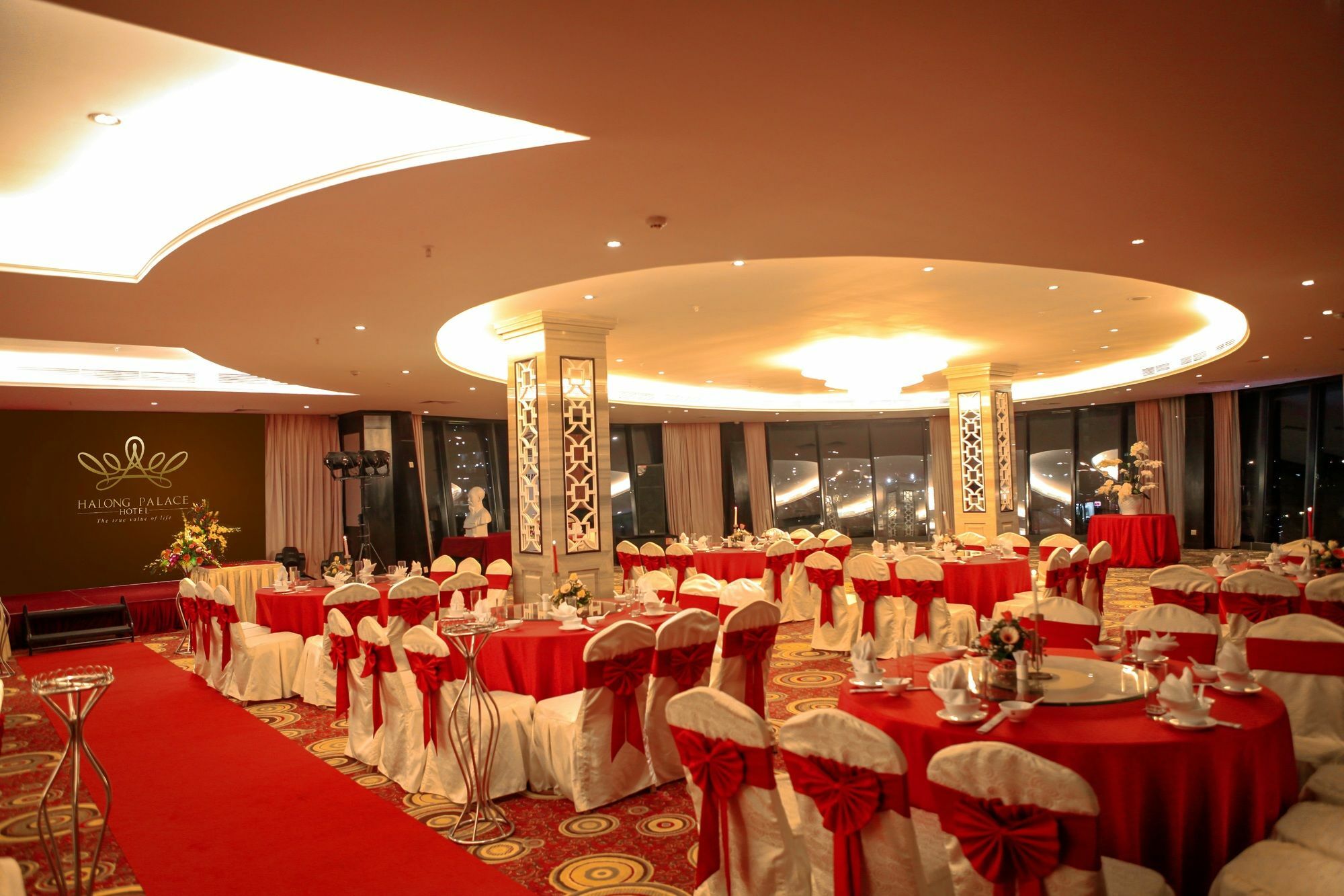 Halong Palace Hotel Ha Long Exterior photo